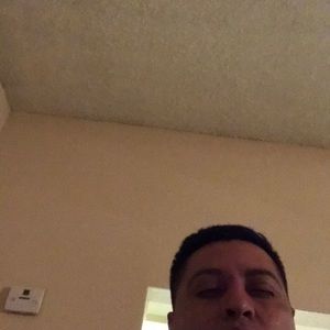 Meet your Posher, Manuel